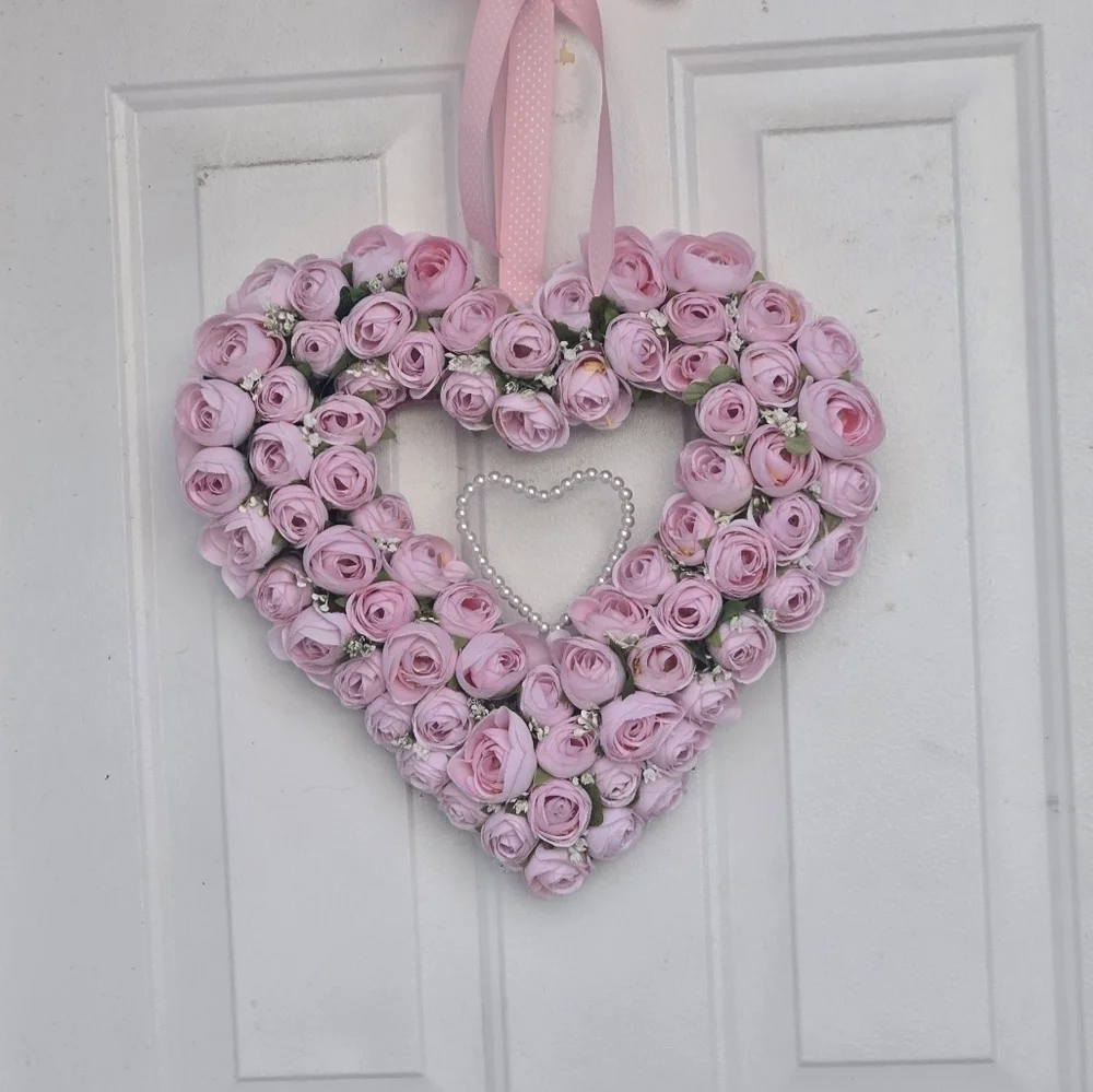 Handmade Valentine's Day Wreath Spring heart-shaped Wreath light pink roses